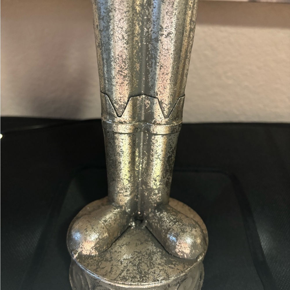 Metallic Soldier Sculpture - Picture 3 of 7